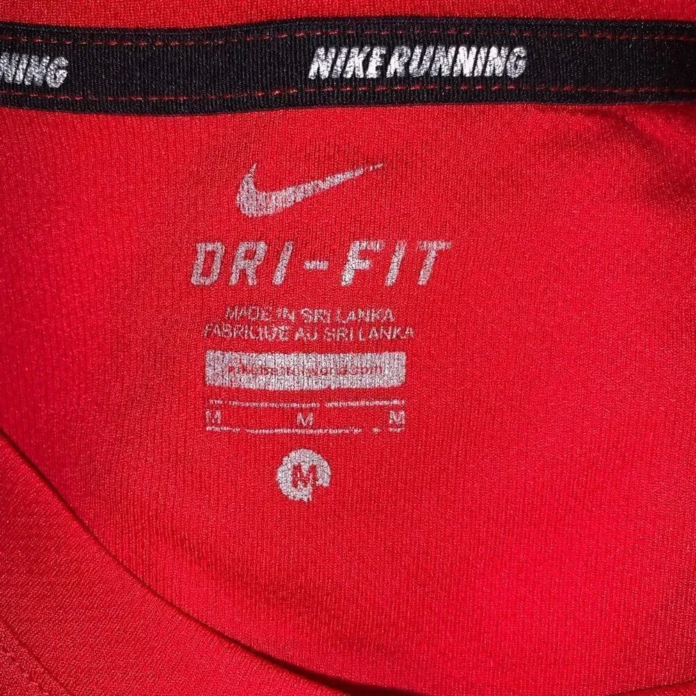 Boys Nike Dri-Fit skull t-shirt size M